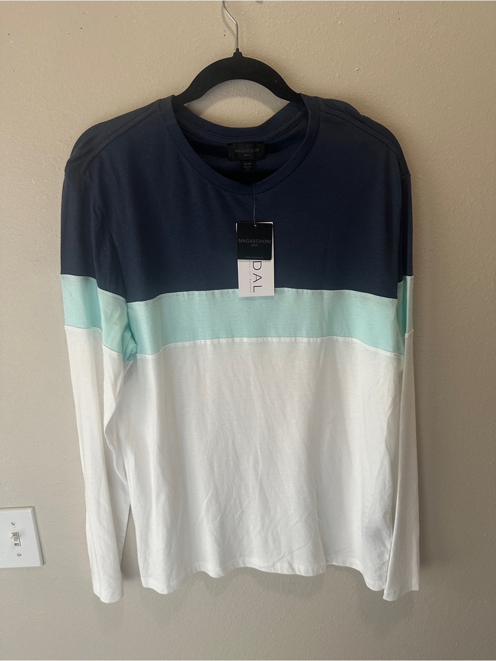 Magaschoni Men's Colorblock Long Sleeve Crew in Navy, Mint & White
